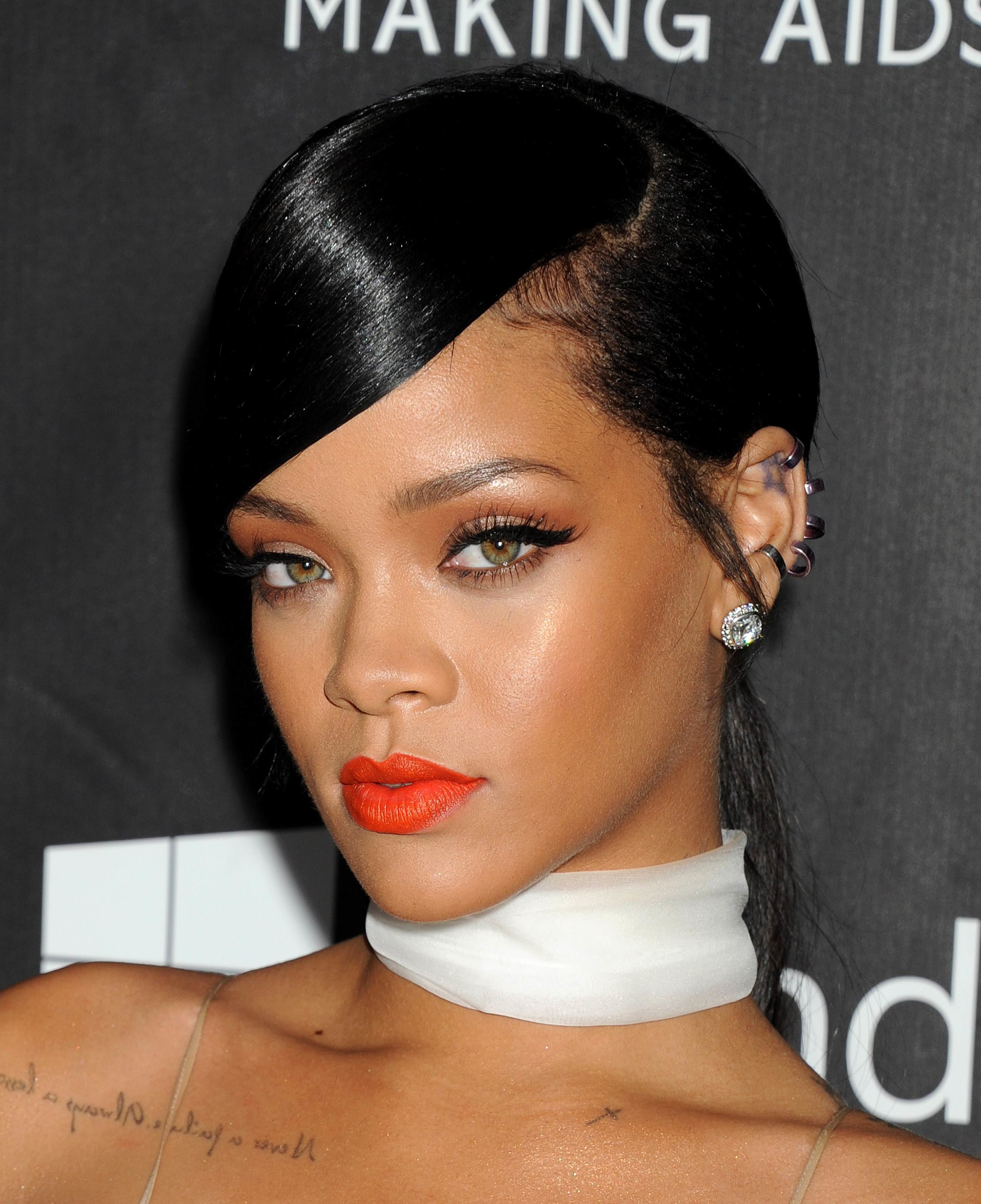 Rihanna Plastic Surgery Celebrity Nose Job Hub